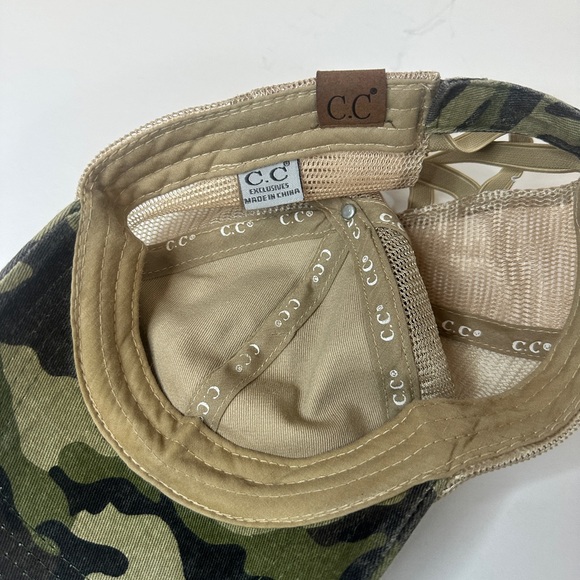 Women’s C.C. Camo Distressed Adjustable Ponytail Baseball Cap Hat - Picture 6 of 6